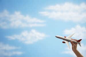 טסים לחו"ל? בדקו את חבילות הסלולר שיתאימו לכם