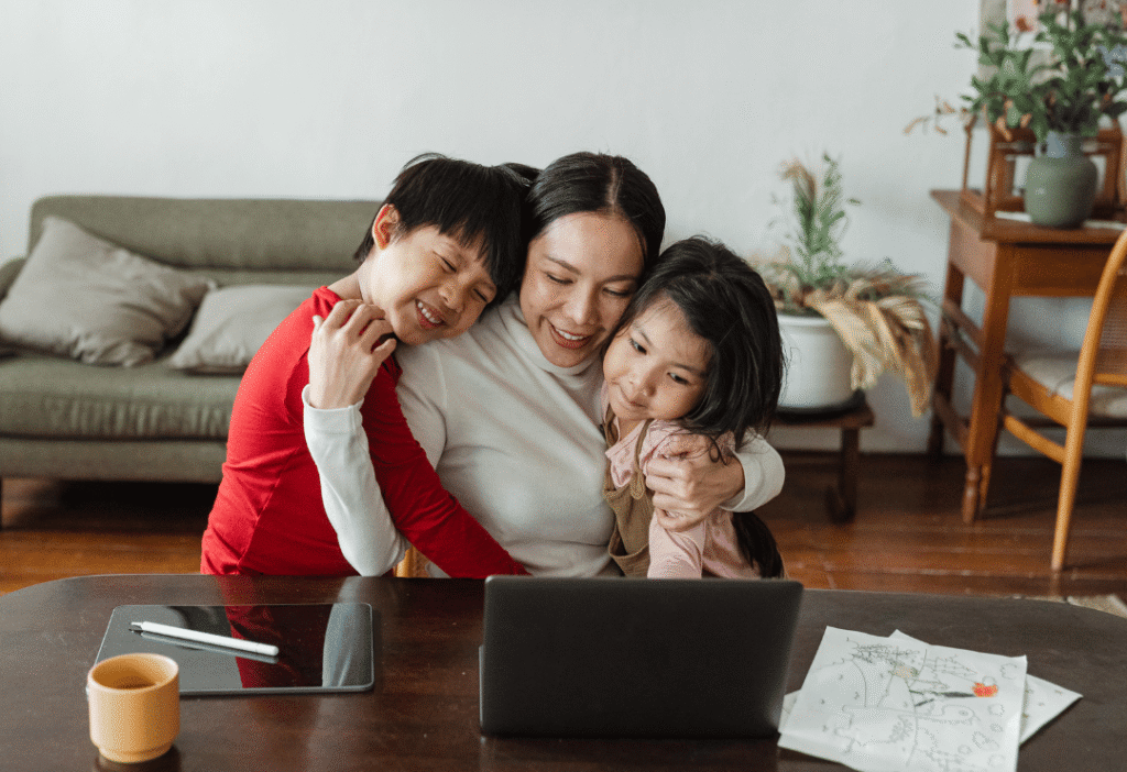 article image - אישה: הסדרה שנכנסה לנו ללב