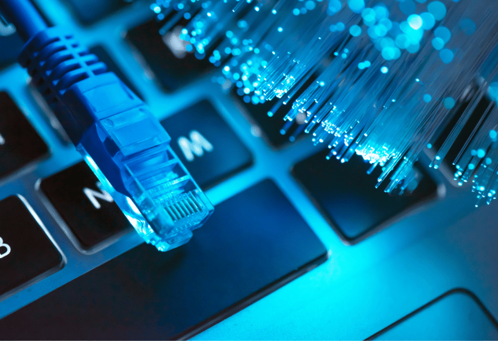 article image - אינטרנט רגיל או סיבים אופטיים – ככה תבחרו נכון