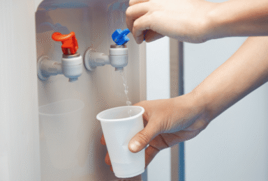 איך לבחור בר מים: מדריך פרקטי לבחירת בר המים הבא שלך