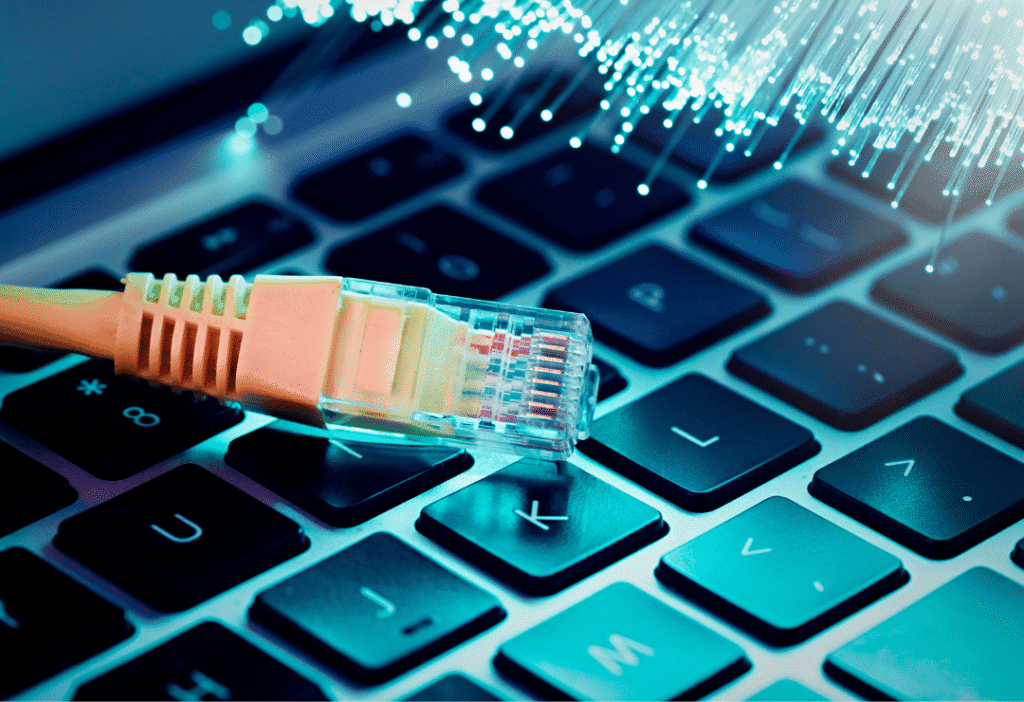 article image - אינטרנט סיבים אופטיים בית פרטי: המדריך המלא