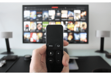 האם שירותי טלוויזיה מקוונים הם העתיד?
