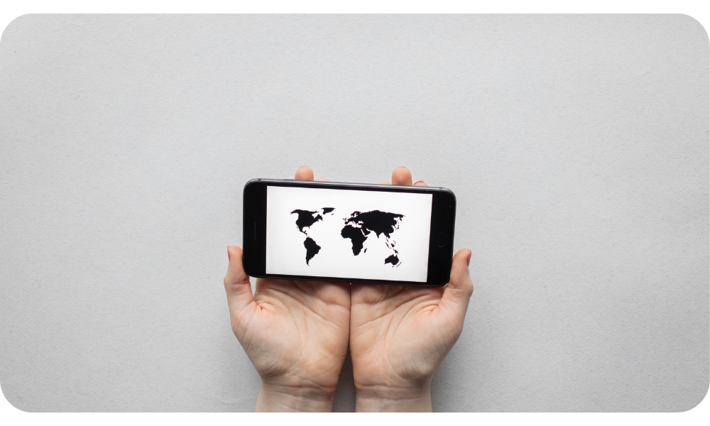 article image - אינטרנט בחו"ל: האם לבחור סים מקומי, חבילת נדידה או eSIM?