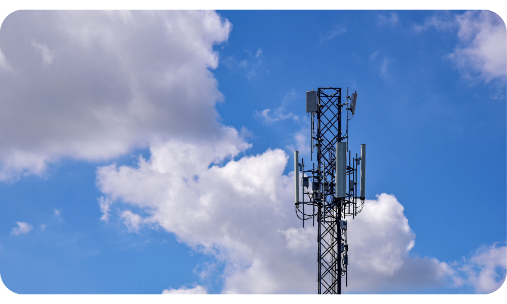 article image - מאחורי הקלעים של הרשת הסלולרית: כל מה שחשוב לדעת על אנטנות הסלולר בישראל