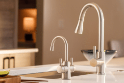 ניגא – מערכת מים תת כיורית INSINKERATOR